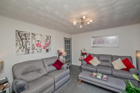 2 bedroom flat for sale, Tower Street, Bradford, BD2