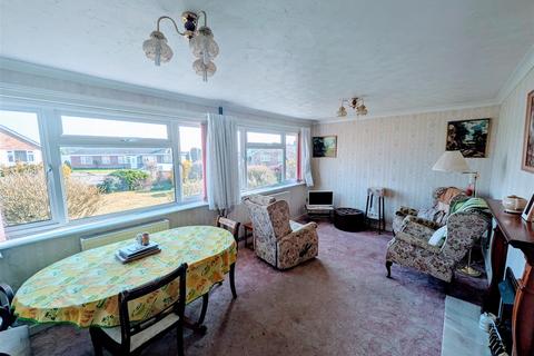 2 bedroom detached bungalow for sale, Field House Gardens, Diss IP22