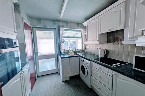 2 bedroom detached bungalow for sale, Field House Gardens, Diss IP22