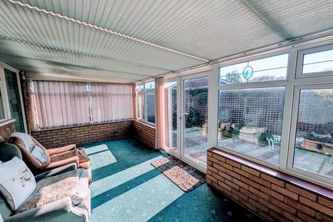 2 bedroom detached bungalow for sale, Field House Gardens, Diss IP22