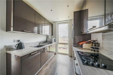2 bedroom flat for sale, Aldenham Court, Edgware HA8