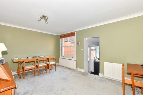 2 bedroom maisonette for sale, High Street, Cranleigh, Surrey