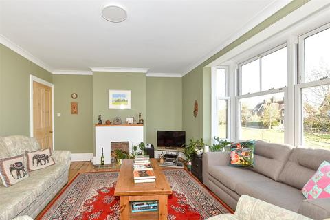 2 bedroom maisonette for sale, High Street, Cranleigh, Surrey