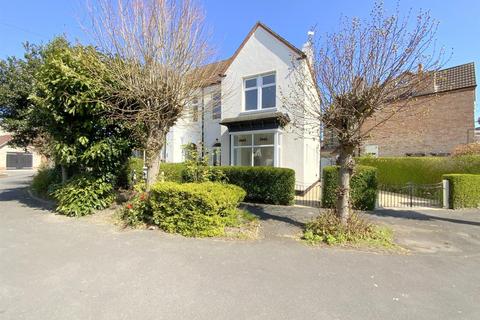 3 bedroom semi-detached house for sale, Brooklands Avenue, Cleethorpes