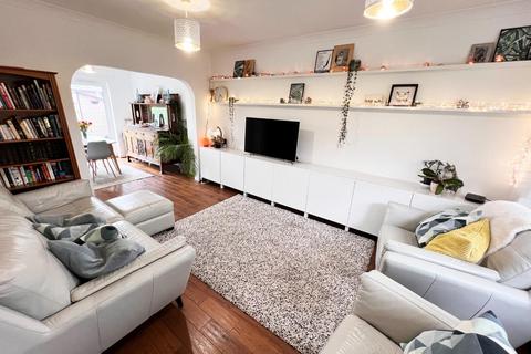 4 bedroom detached house for sale, Page Drive, Cardiff