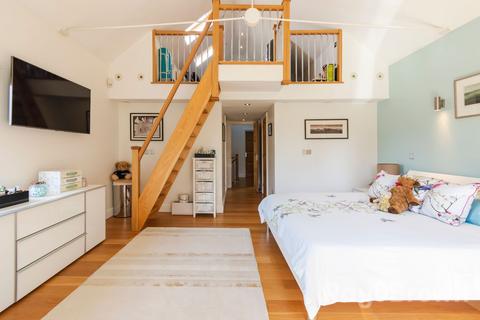 4 bedroom detached house for sale, Cardiff CF23