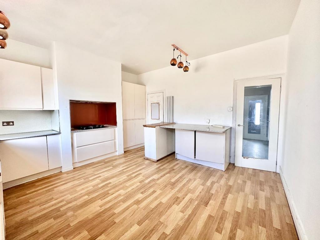 Dining kitchen