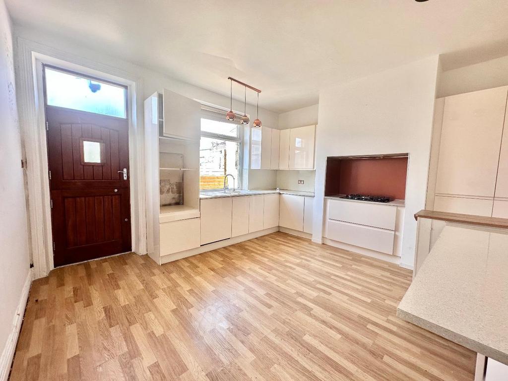 Dining kitchen