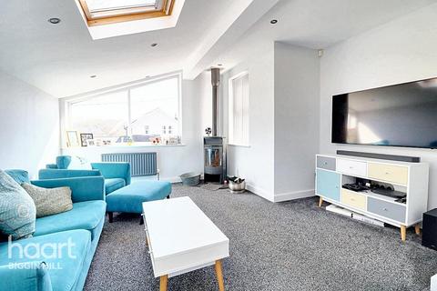 Odeni Hillside Road, Tatsfield, Westerham, TN16 2NH