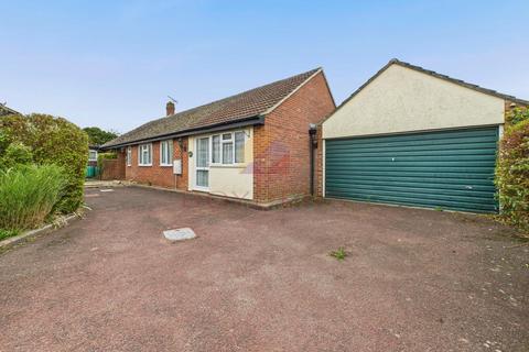 4 bedroom detached bungalow for sale, Sterling Close, COLCHESTER CO3