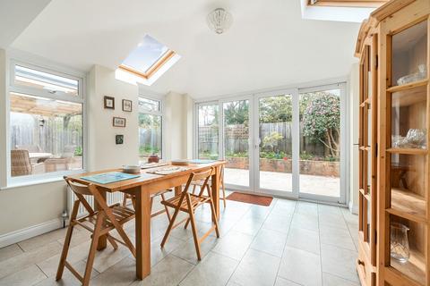 2 bedroom detached bungalow for sale, Stafford Road, Petersfield, GU32