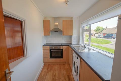 2 bedroom apartment to rent, Hawthorn Close, Chichester