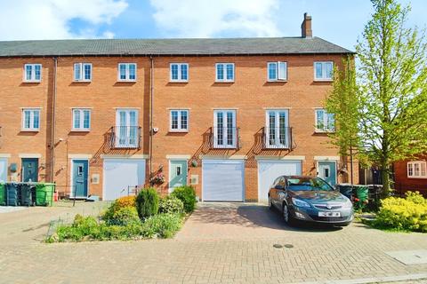 4 bedroom townhouse for sale, Empingham Drive, Syston, LE7