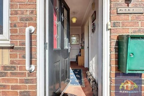 2 Bartons Close, Southport, PR9 8NF