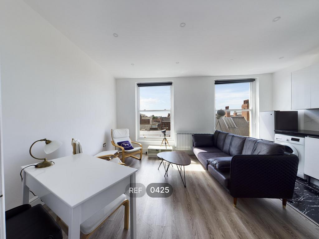 Kitchen &amp; Living area