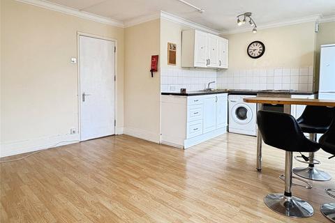 120b West Crescent Road, Gravesend, DA12 2AB