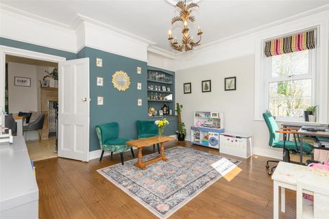 4 bedroom detached house for sale, Sunnyleigh, St. Giles Road Halifax, Yorkshire, HX3 8BG
