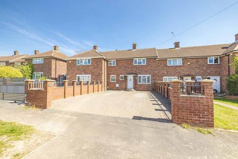 14 Bell Close, Slough, SL2 5UQ