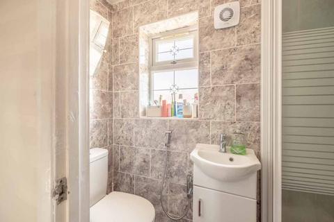 14 Bell Close, Slough, SL2 5UQ