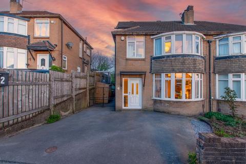 22 Carr Manor Place, Leeds, LS17 5DL