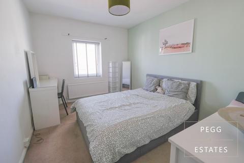 1 bedroom flat for sale, Portland Court, Torquay