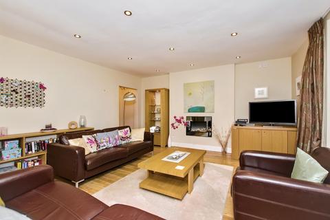 19b Forth Street, Edinburgh, EH1 3LE