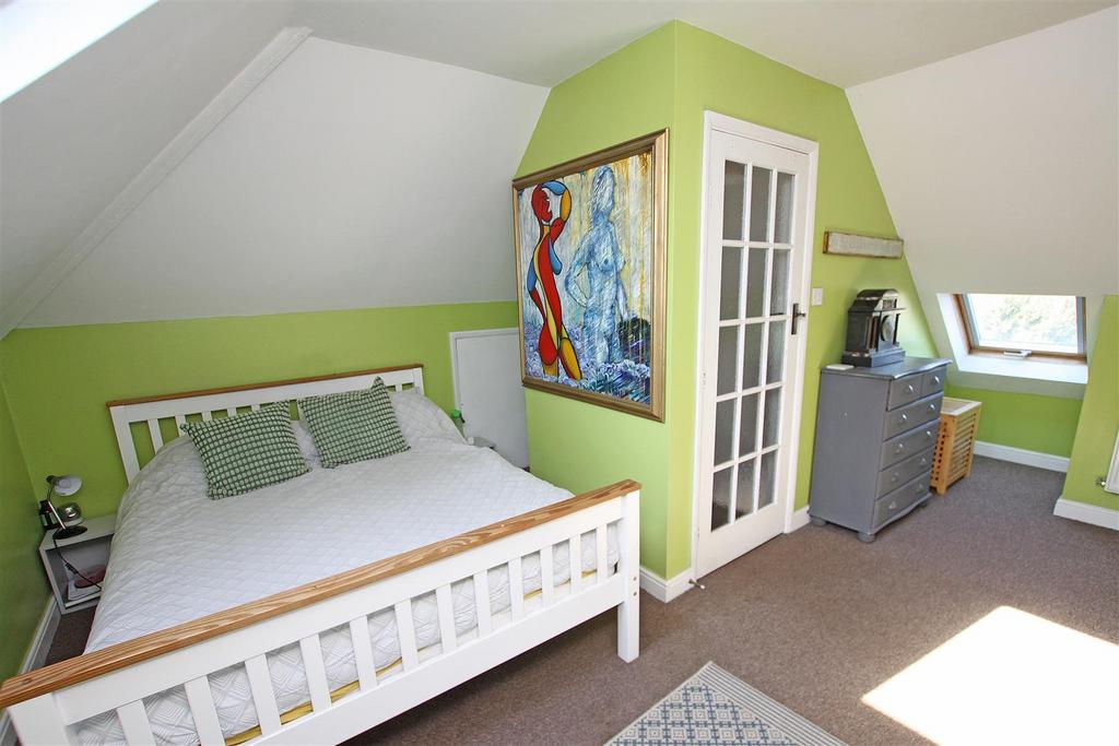 Bedroom one a.jpg