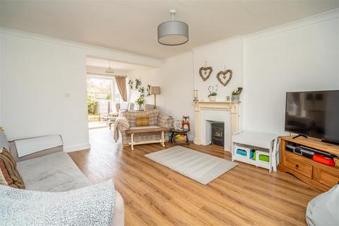 10 Grange Park, Albrighton, Wolverhampton, WV7 3EN