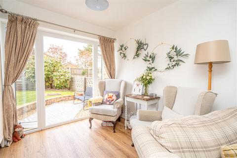 10 Grange Park, Albrighton, Wolverhampton, WV7 3EN