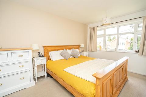 10 Grange Park, Albrighton, Wolverhampton, WV7 3EN