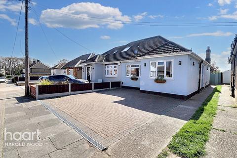 52 Prospect Road, Hornchurch, RM11 3TZ