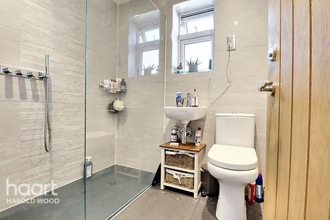 52 Prospect Road, Hornchurch, RM11 3TZ