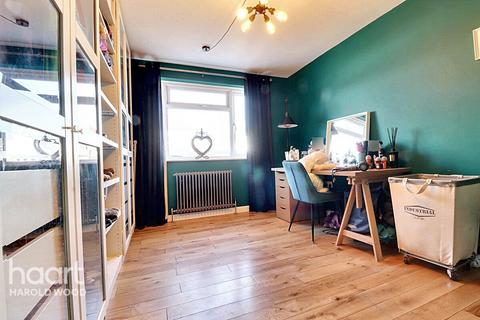 52 Prospect Road, Hornchurch, RM11 3TZ