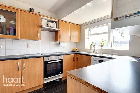 undefined, Dudley Road, Harold Hill
