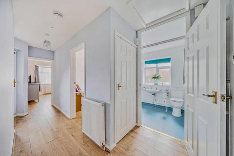 undefined, Holmwood Close, Bedfordshire LU5