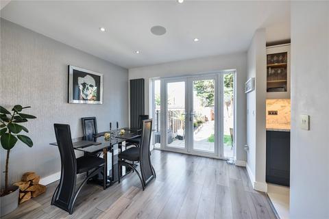 19 Field Way, Ruislip, HA4 7LY