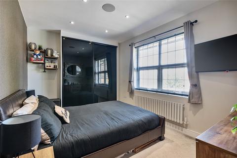 19 Field Way, Ruislip, HA4 7LY