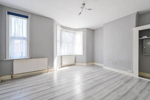 64 Lansdowne Road, London, E17 8QU