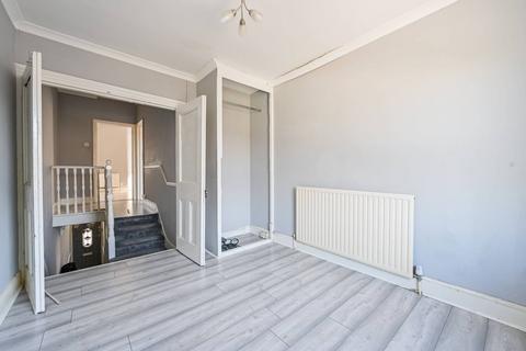64 Lansdowne Road, London, E17 8QU