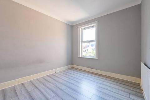 64 Lansdowne Road, London, E17 8QU