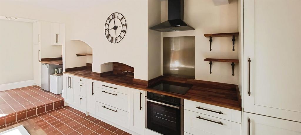 Kitchen/Breakfast Room