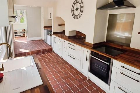 53 Roebuck Road, Rochester, ME1 1UE