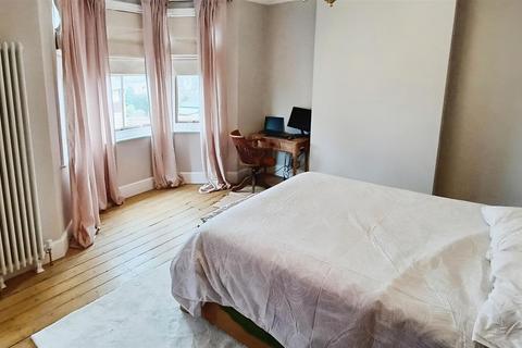 53 Roebuck Road, Rochester, ME1 1UE