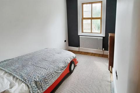 53 Roebuck Road, Rochester, ME1 1UE