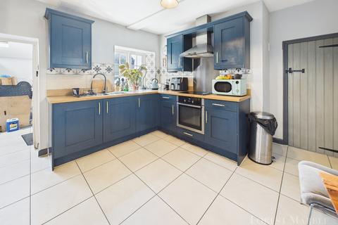 3 bedroom cottage for sale, High Street, Faulkland