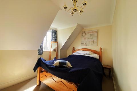 6 Callums Walk, Bexhill-on-sea, TN40 2JF