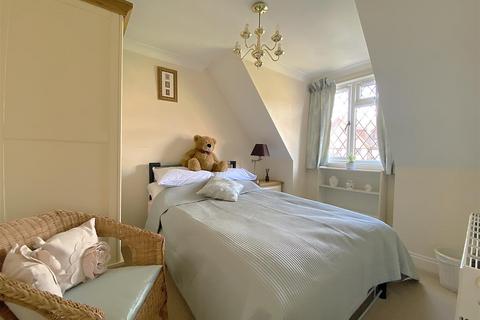 6 Callums Walk, Bexhill-on-sea, TN40 2JF
