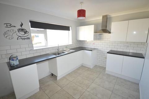 3 bedroom terraced house to rent, St. Martins Crescent, Camborne