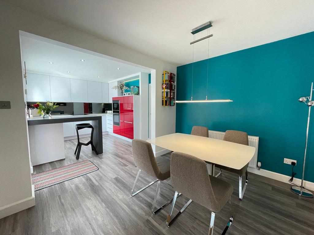 Dining kitchen