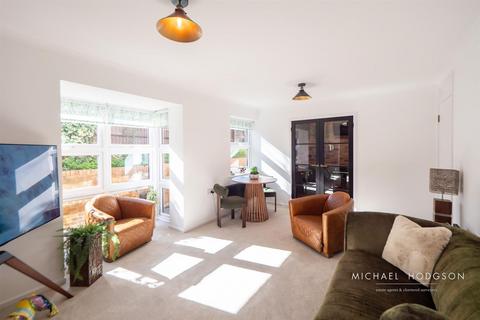 2 bedroom flat for sale, Beecholm Court, Ashbrooke, Sunderland